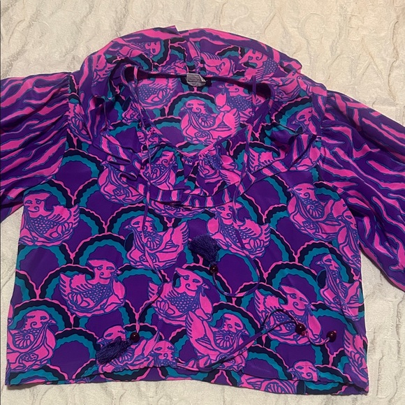 Diane Freis Tops - Diane Freis Ruffled  Blouse 100% Silk size L Pit to pit 20”